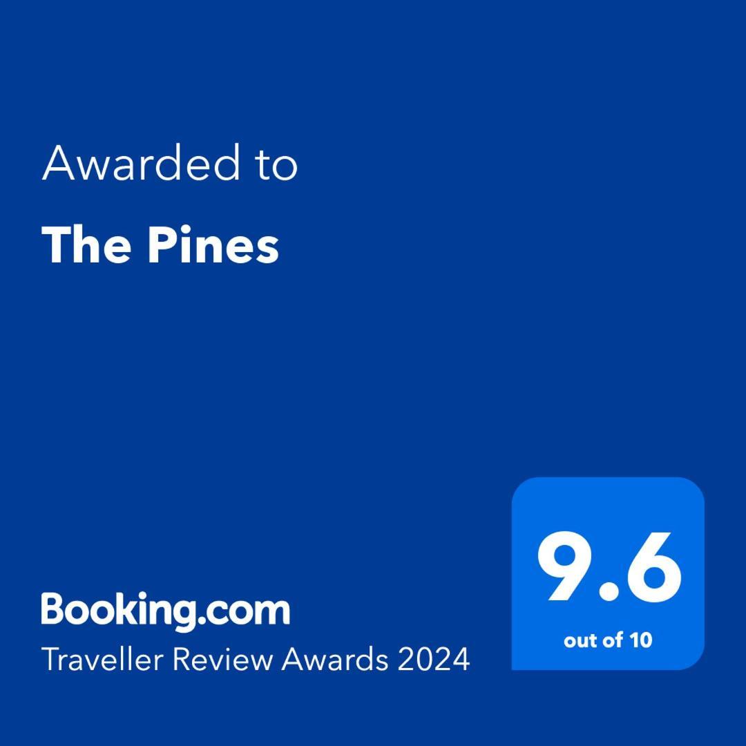 マルサスカーラThe Pinesアパートメント エクステリア 写真